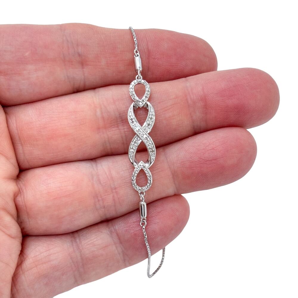 Estate Sterling Silver Diamond 0.21ctw Infinity Bolo Bracelet Adjustable to 9"